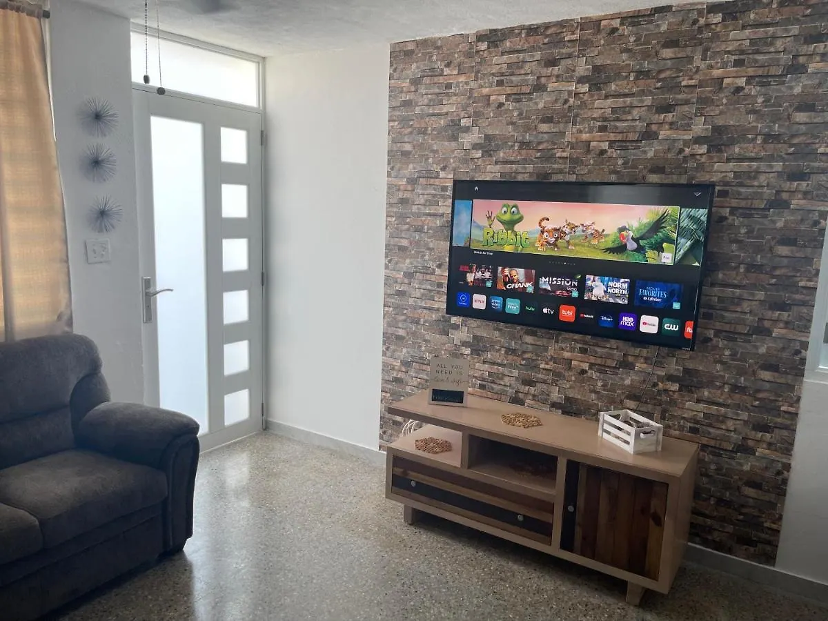 Casa de Férias “Lucor D-Eight House” New Entire Home In The Town… Rincon Porto Rico